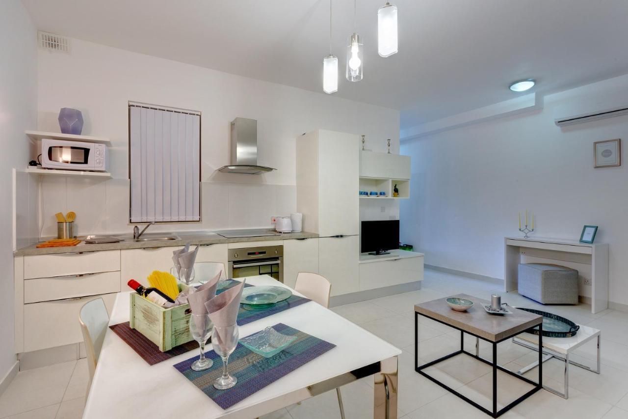 סליאמה Modern Apartment In The Best Location, Perfect For Families מראה חיצוני תמונה